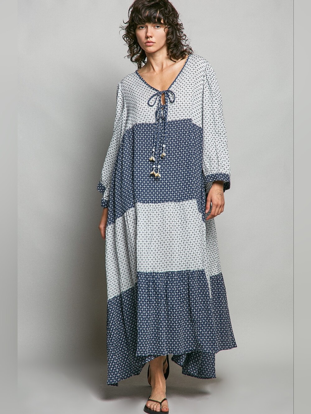 1-0610 POL Shell Tassels Block Print Flowy Maxi Dress in Navy and White